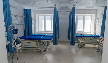 Депутаты посетили обновленный корпус областной больницы